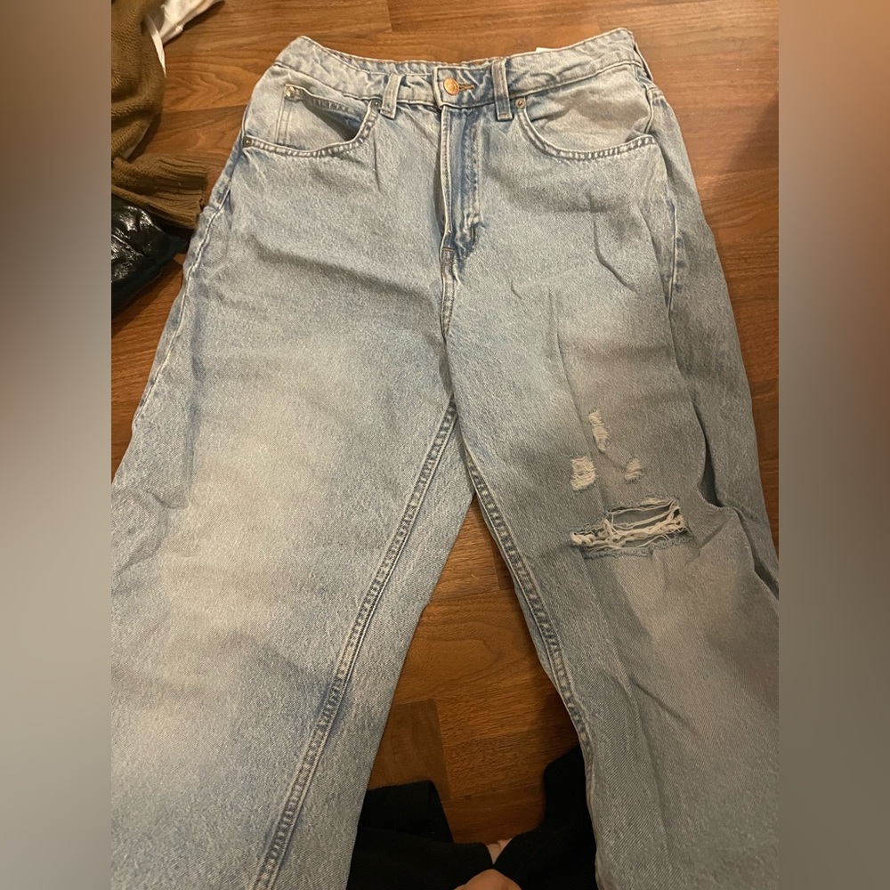 H&M Boyfriend Jeans size 6!!
